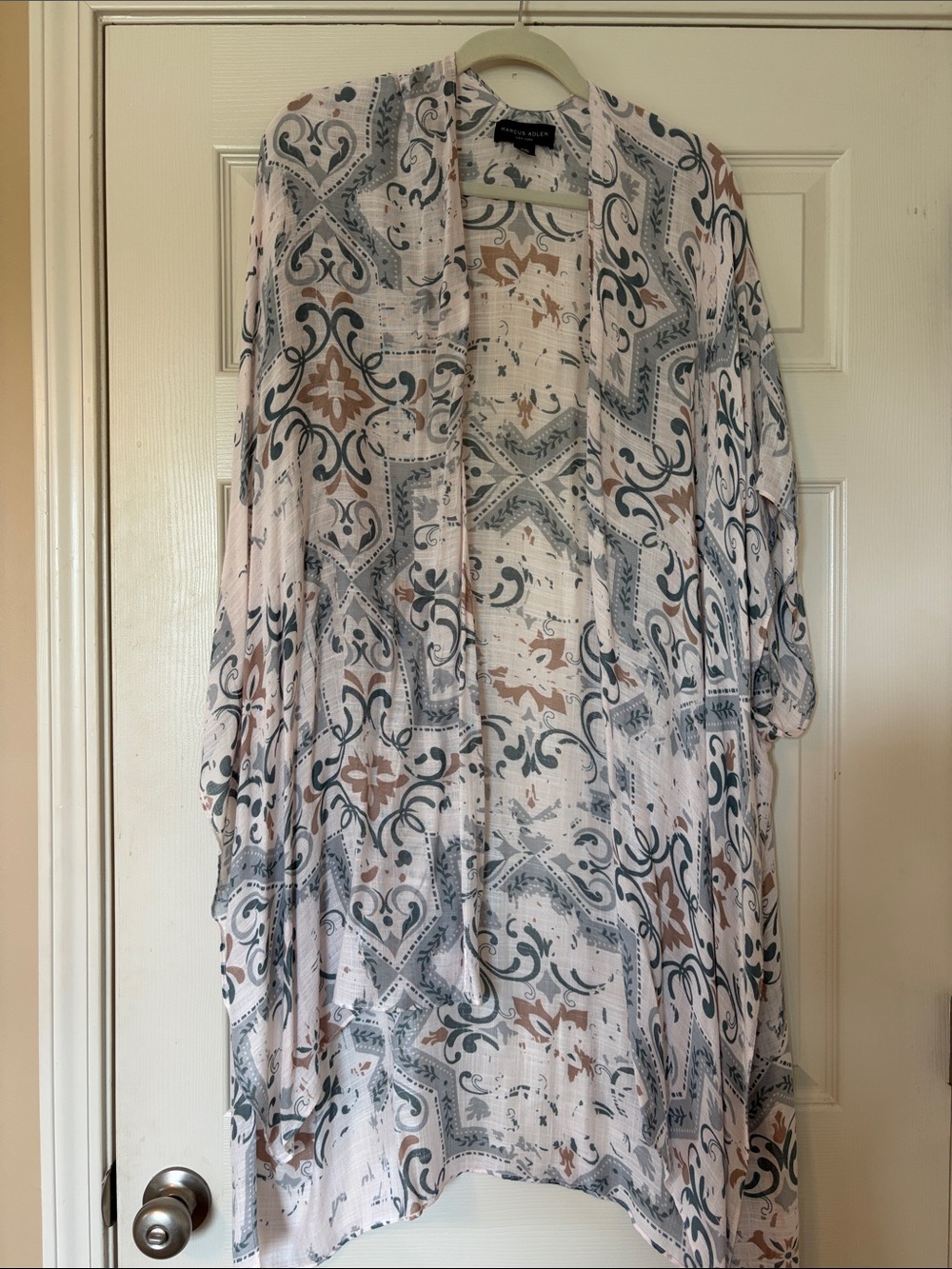 Lightweight Printed Kimono  - White with Blue & Tan Pattern